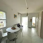Salina Bay - Cosy Sur La Апартаменты Йер